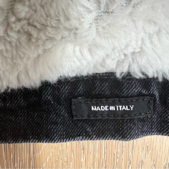 R13 Lyle Trucker Jacket. Denim. Dark grey/black. Gently used - Picture 11 of 12